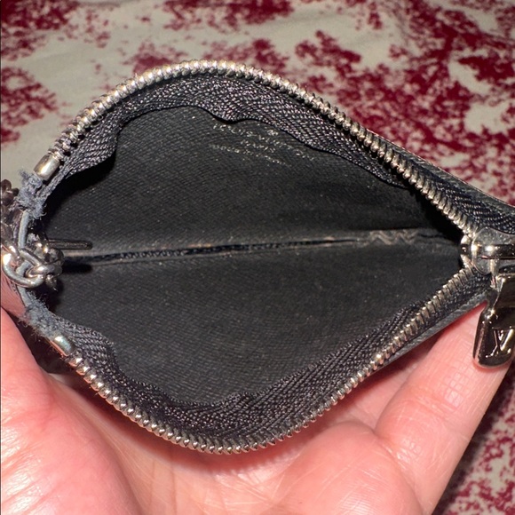 Louis Vuitton Graphite Key Cles - Picture 8 of 10